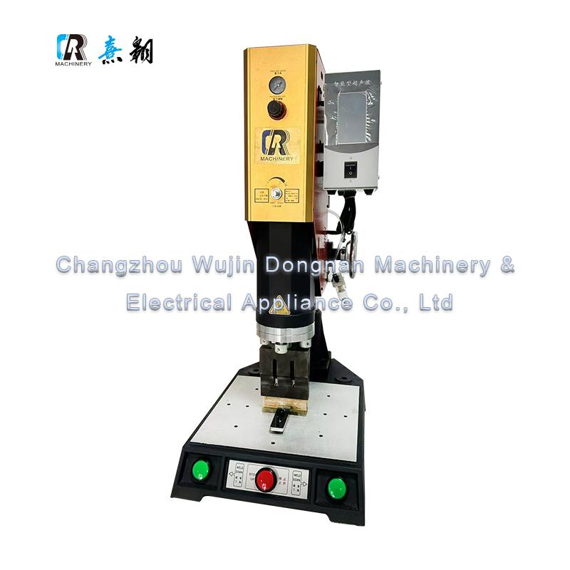 2000W 15KHZ-20KHZ جوشکاری پلاستیک اولتراسونیک پلاستیک ذوب داغ ریخته گری محصول خروجی آب
